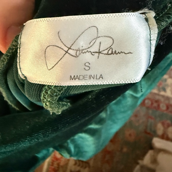 Laina Rauma Velvet Leisure Suit - Deep Emerald Green Two-Piece - Picture 2 of 4